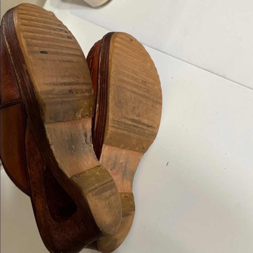 Brown Leather Women's Clogs - Picture 8 of 16